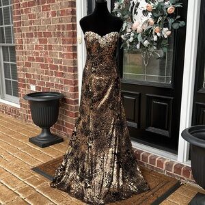 Vintage Sequin Mermaid Formal 💛🖤